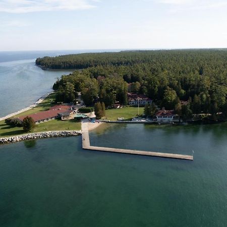 Gordon Lodge Бейлис-Харбор Экстерьер фото
